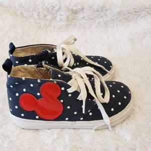 Lot of 2 Baby Gap Peanuts Peplum Shirt Top & Sneakers Set Polka Dot Girls 0-3M Lot of 2 Baby Gap Peanuts Peplum Shirt Top & Sneakers Set Polka Dot Girls 0-3M